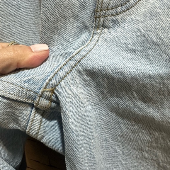 Abercrombie & Fitch Women's Light Wash 90s Midrise Straight Leg Jeans 14s - Picture 4 of 10